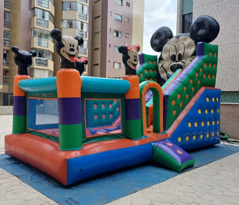 tobogã mickey